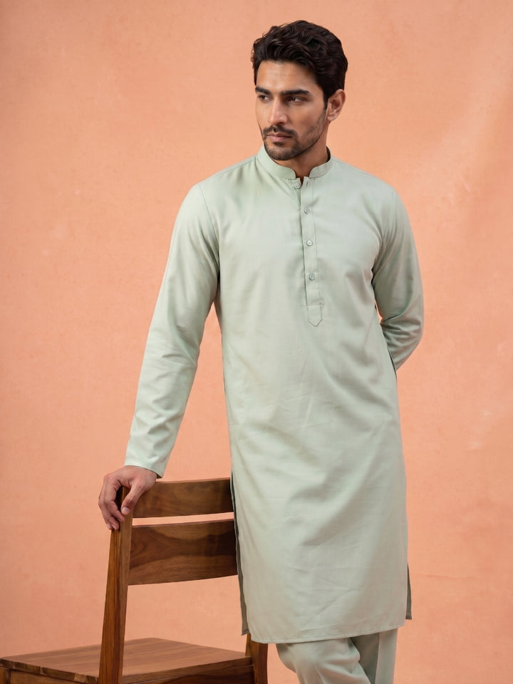 Men Silk Blend Solid Kurta Pyjama Set