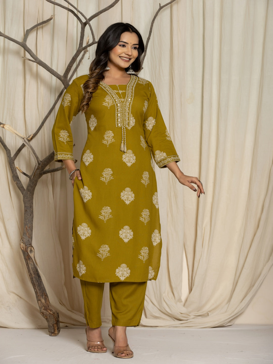 Floral Print Rayon Straight Kurta Set with Trousers &amp; Dupatta