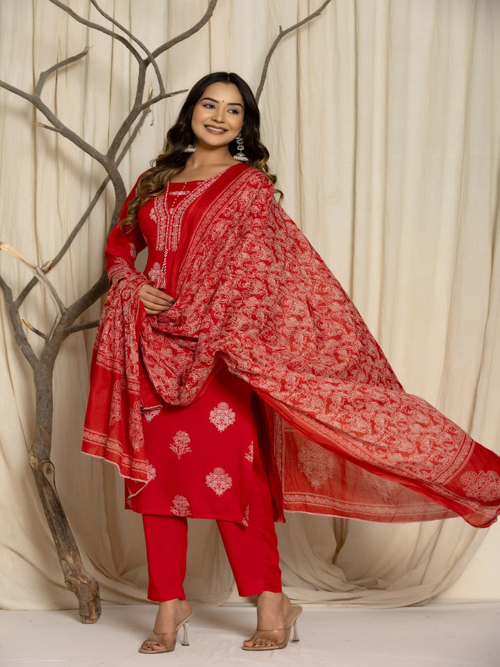 Floral Print Rayon Straight Kurta Set with Trousers &amp; Dupatta