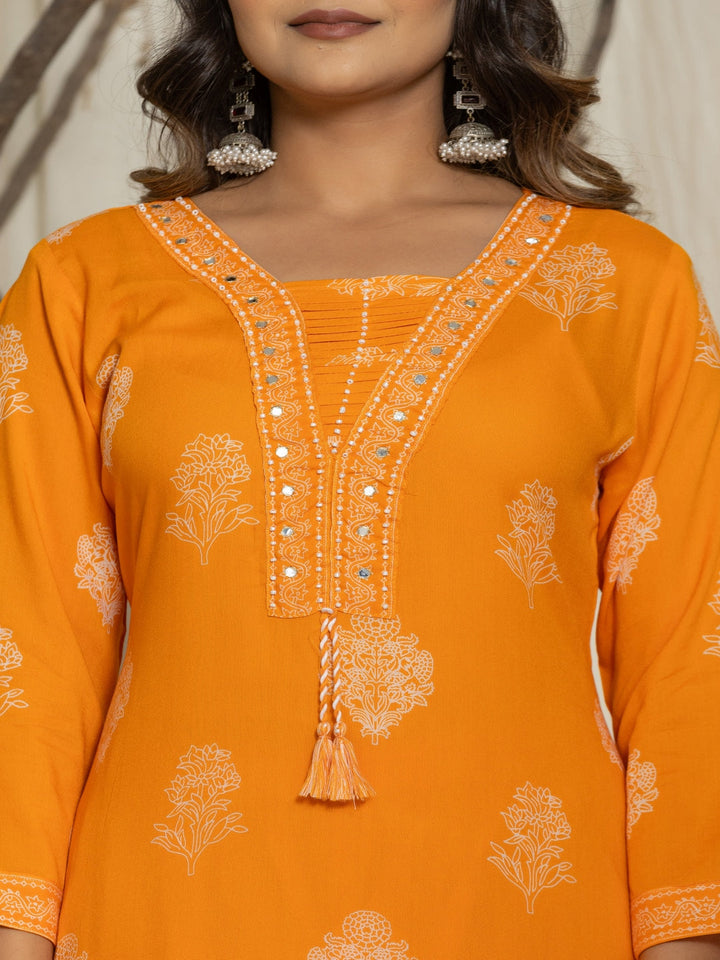 Floral Print Rayon Straight Kurta Set with Trousers &amp; Dupatta