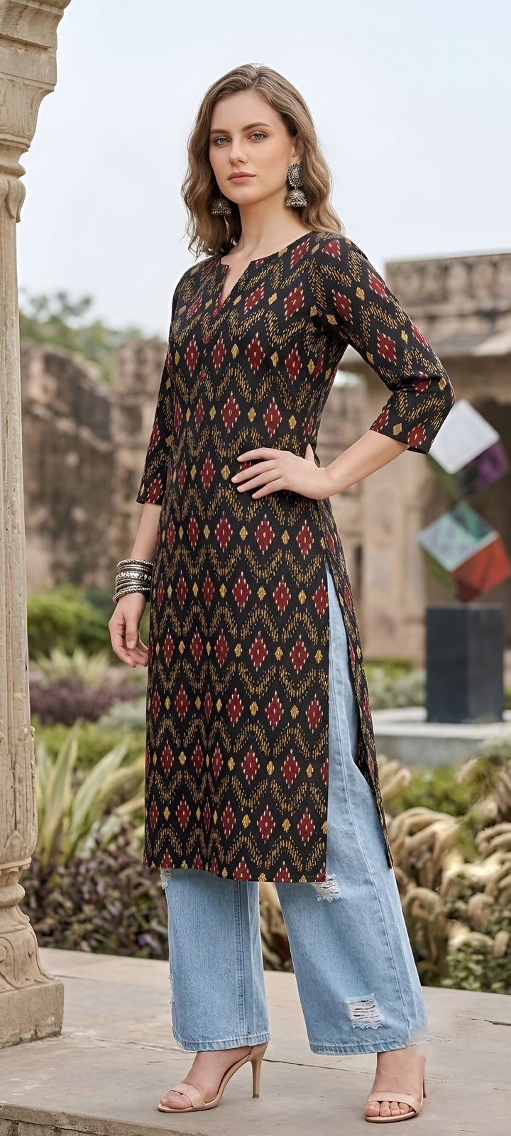 Printed Straight Kurta With Three Quarter Sleeves