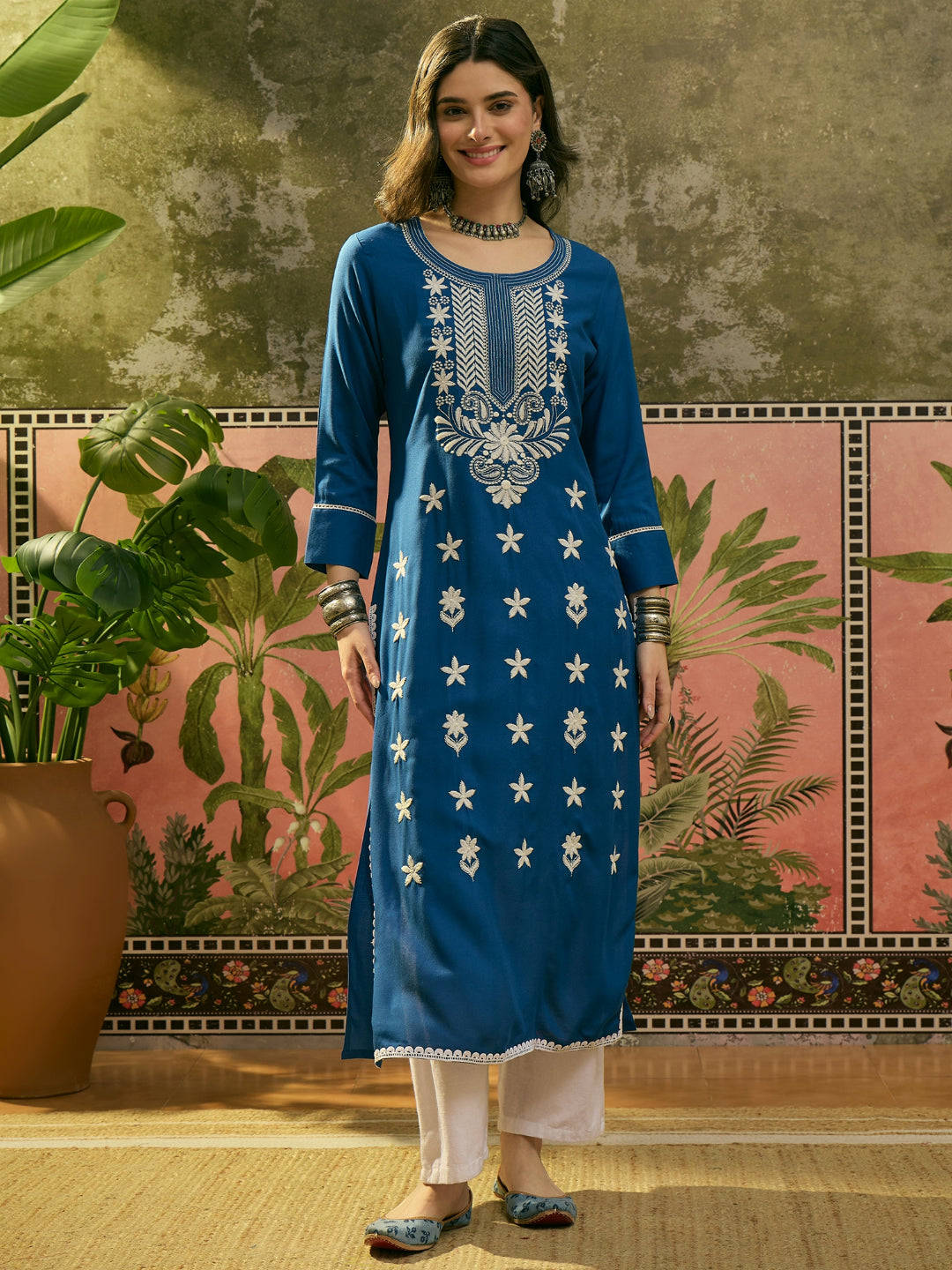 Solid &amp; Embroidered Rayon Straight Kurta