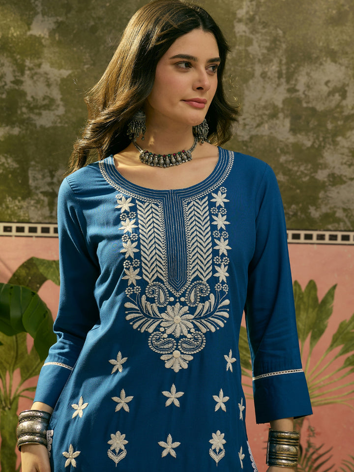 Solid &amp; Embroidered Rayon Straight Kurta