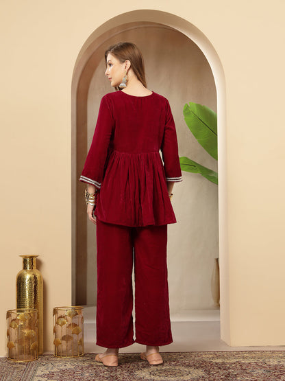 Women's Magenta Solid & Embroidered Velvet Co-Ord Set