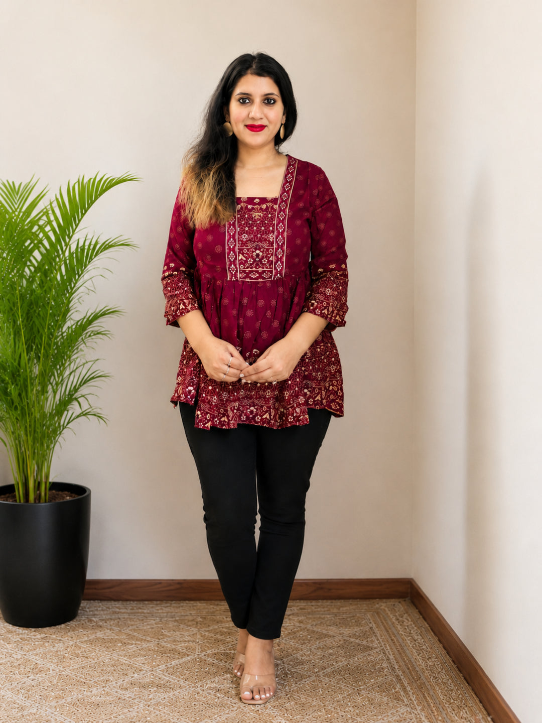 Printed Square Neck Three-Quarter Sleeves Top (Kimayra)