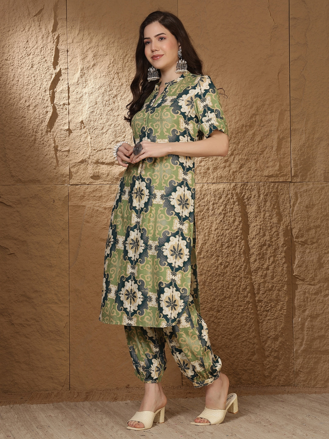 Straight Viscose Rayon Printed Kurta Set