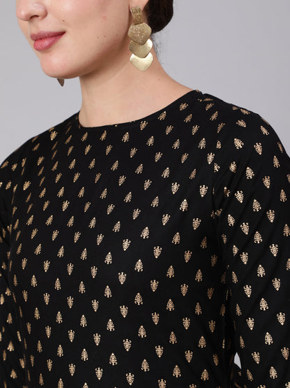 Black Gold Printed Straight Kurta Set With Net Dupatta