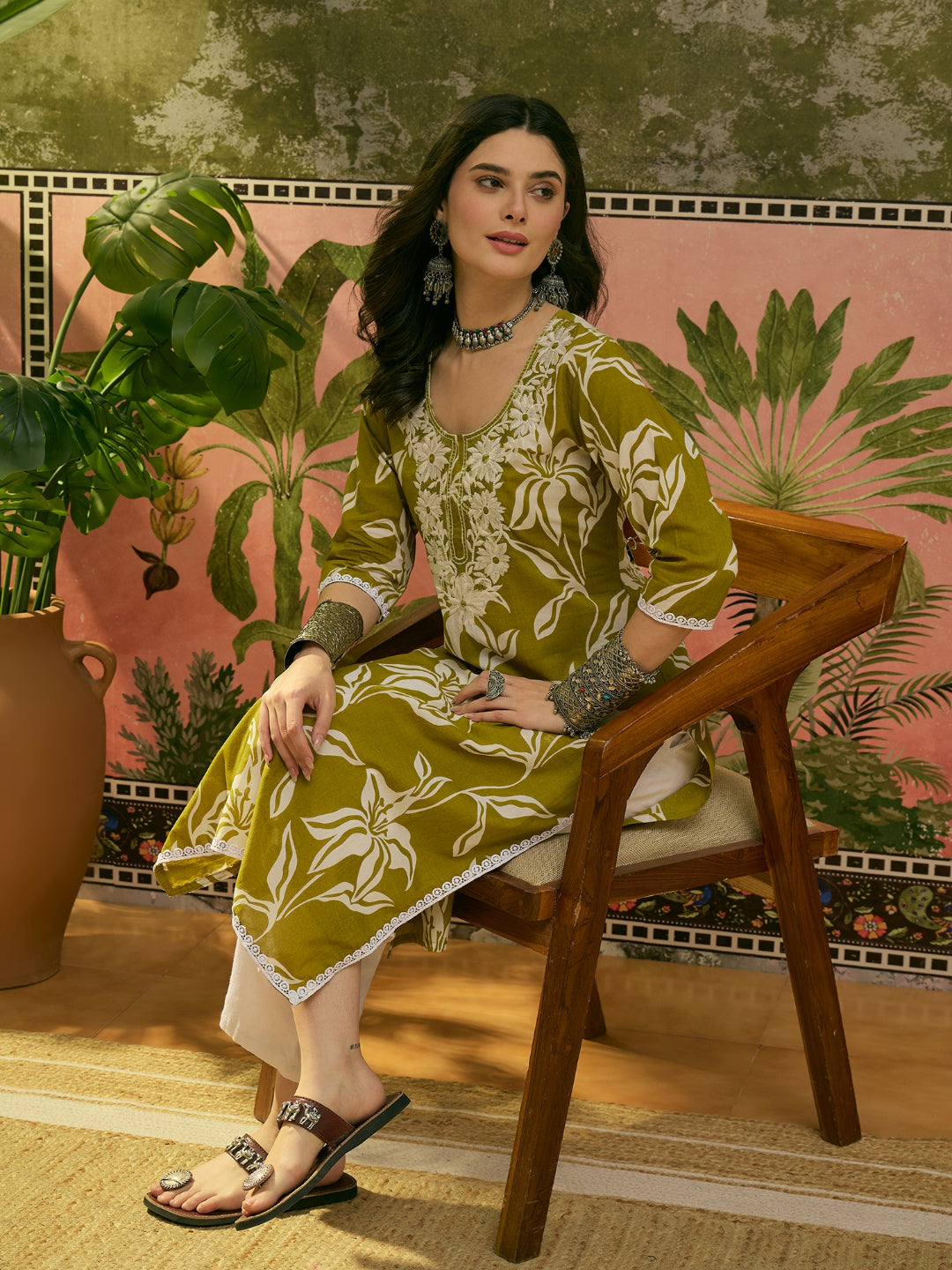 Floral Printed &amp; Embroidered Cotton Straight Kurta