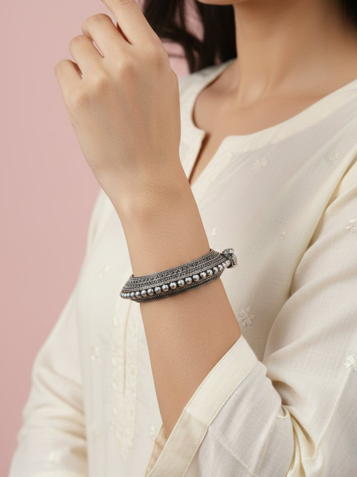 Silver Oxidized Brass Kada