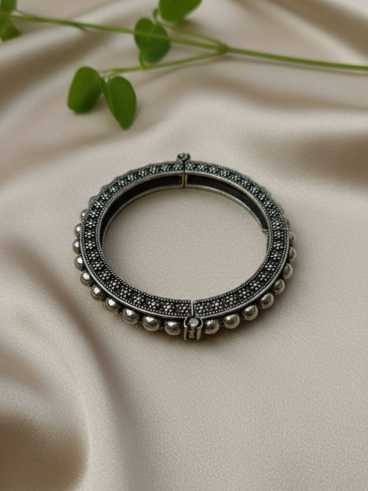 Silver Oxidized Brass Kada