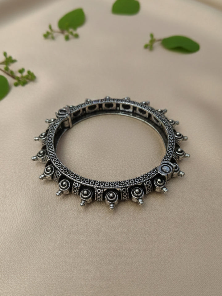 Silver Oxidized Brass Kada