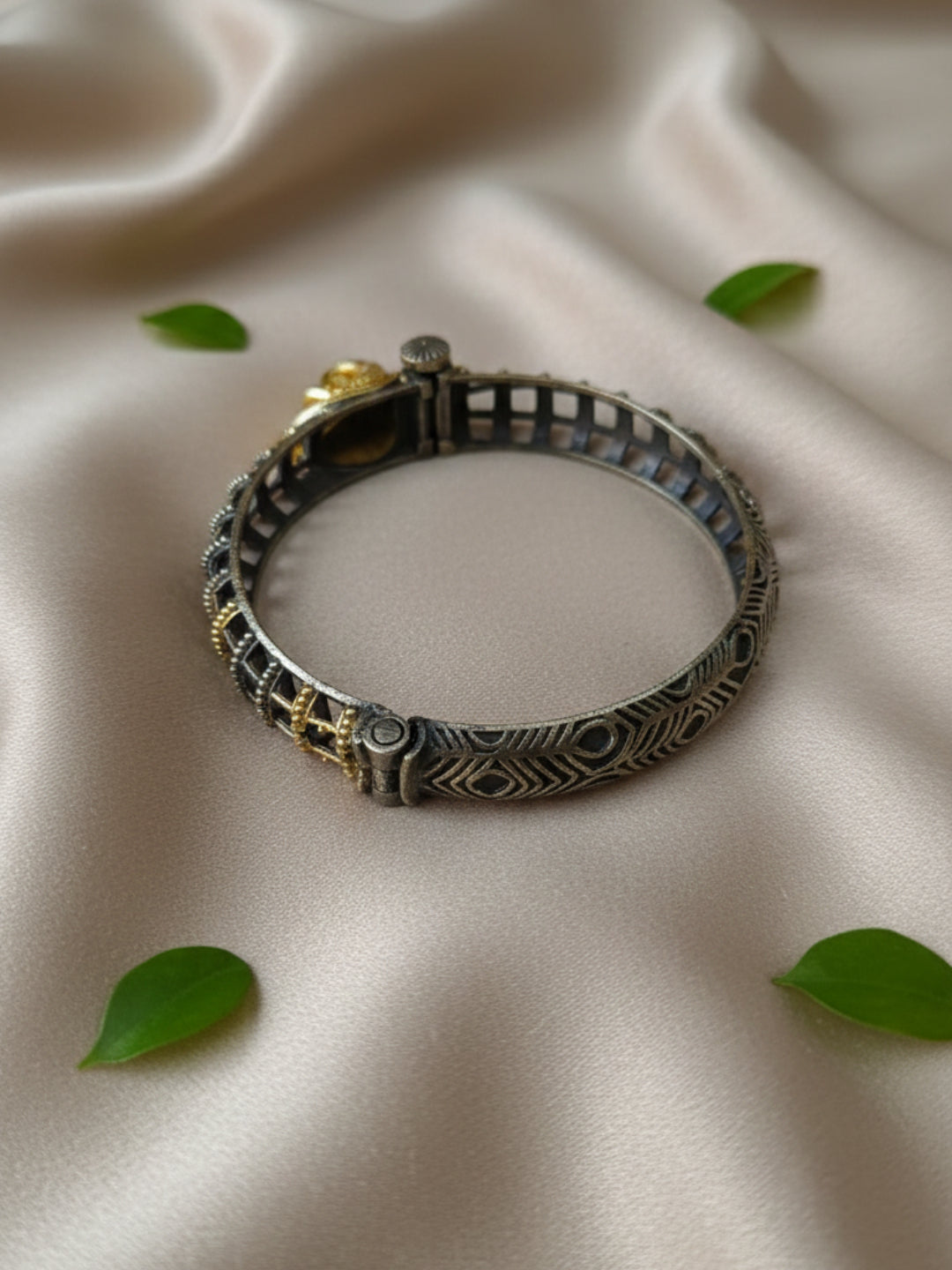 Silver Oxidized Two Tone Brass Kada