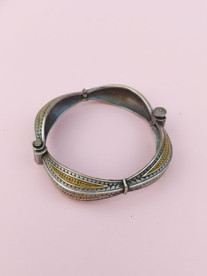 Silver Oxidized Two Tone Brass Kada