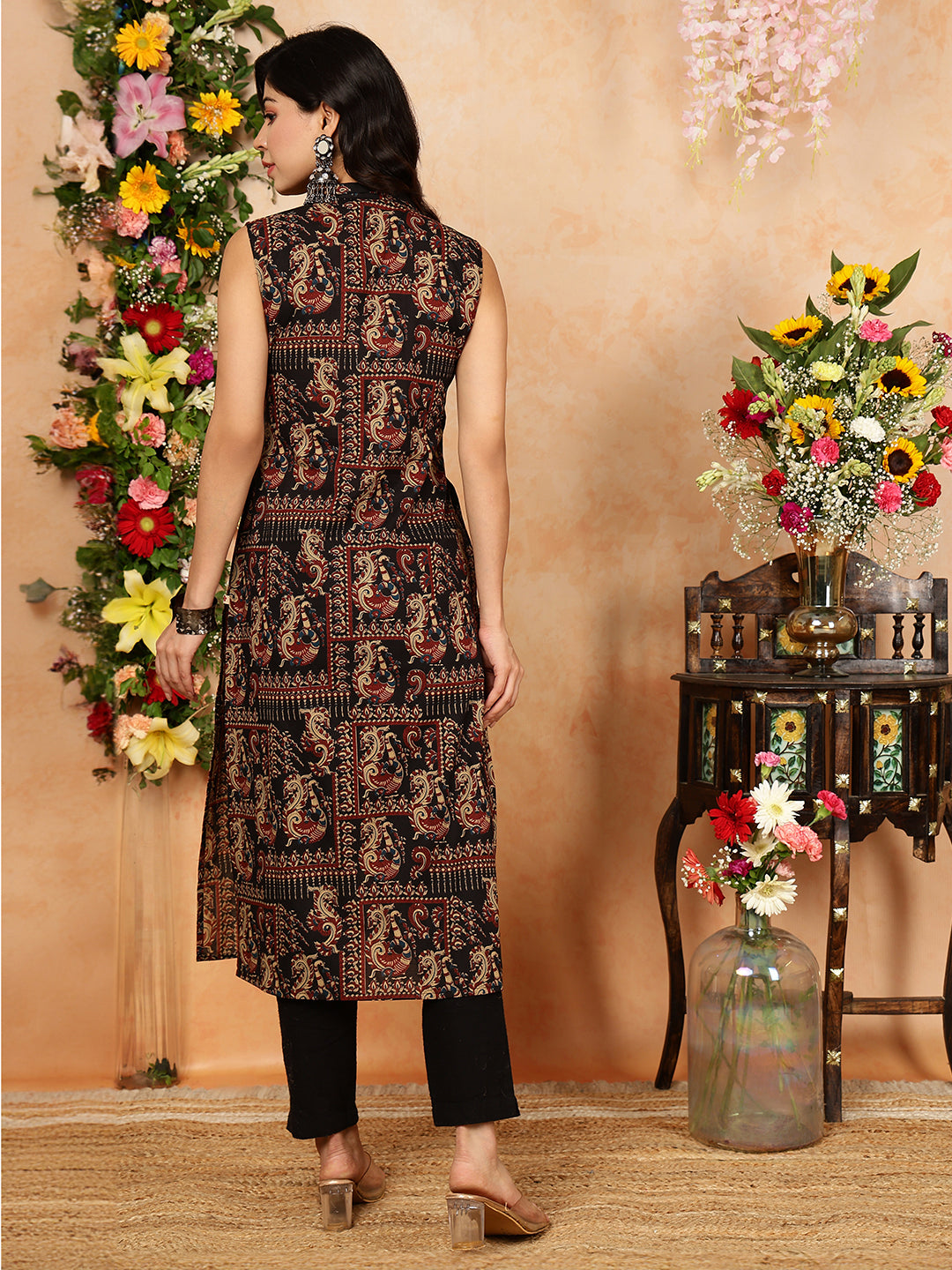 Rayon  Calf Length Printed Straight Slveeless Shirt Coller Kurta