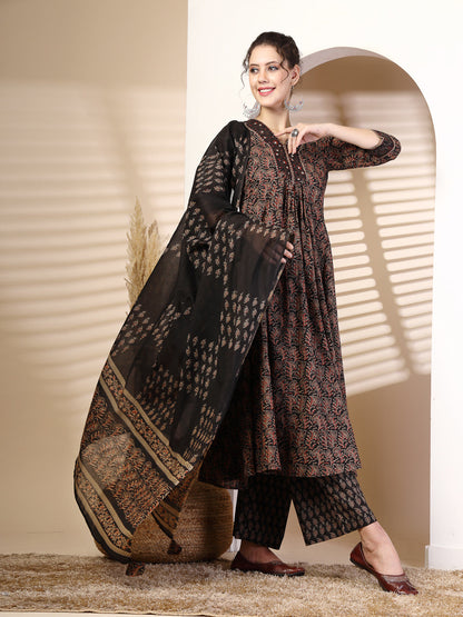 Cotton  Calf Length Printed Flared 3/4 Sleeves V-Neck Kurta Bottom Dupatta Set