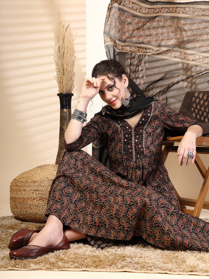 Cotton  Calf Length Printed Flared 3/4 Sleeves V-Neck Kurta Bottom Dupatta Set