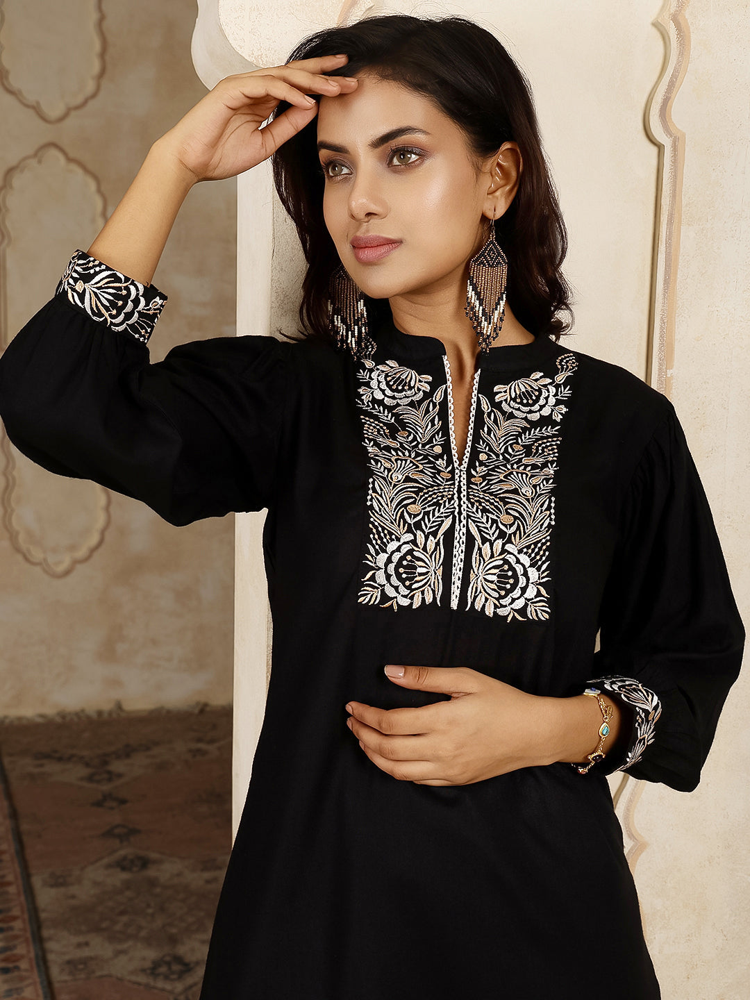 Rayon Hip Length Solid Straight 3/4 Sleeves Round Kurta Suit Set