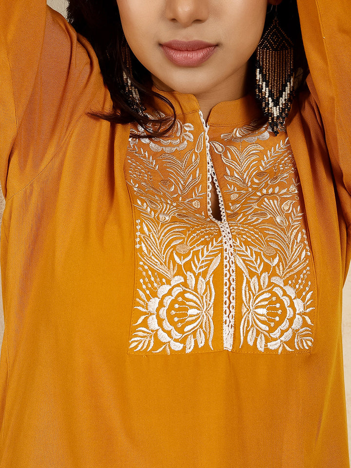Rayon Hip Length Solid Straight 3/4 Sleeves Round Kurta Suit Set