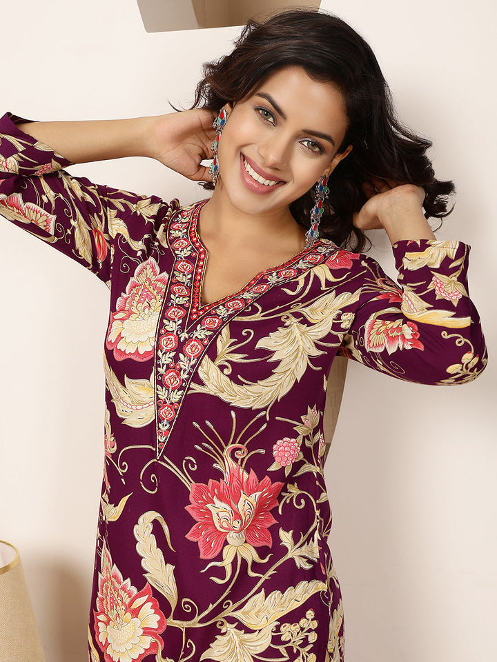 Rayon Calf Length Printed Straight 3/4 Sleeves V Neck Kurta