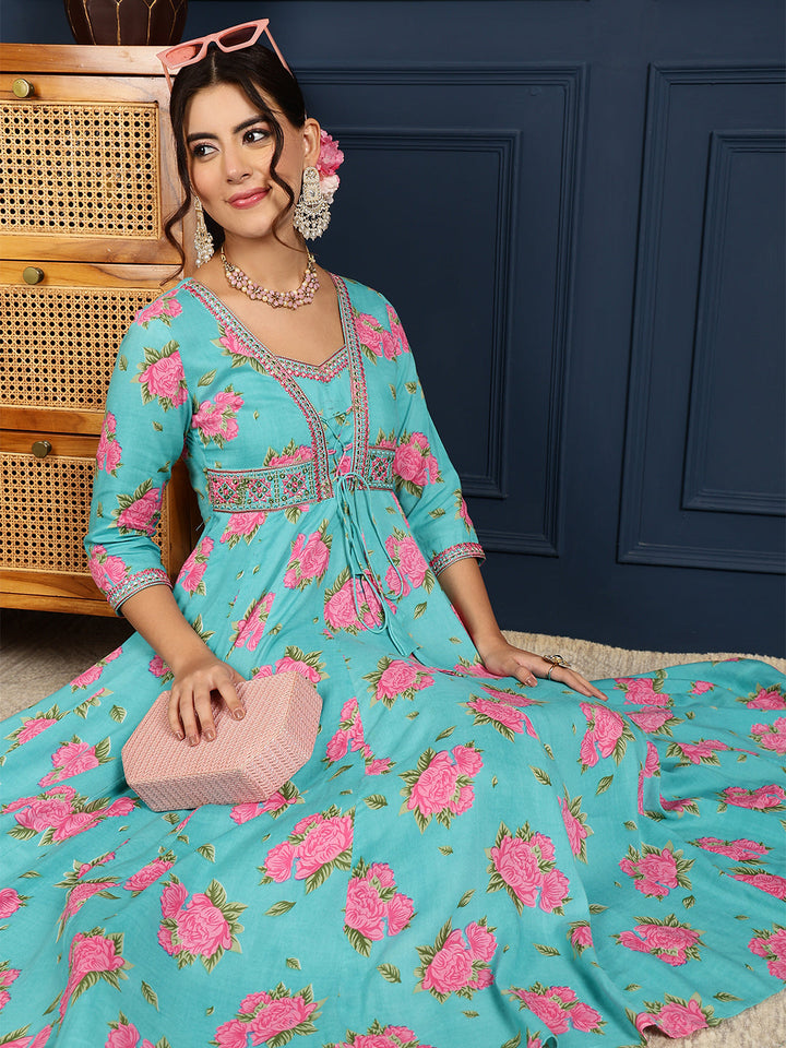 Rayon Calf Length Printed Flared 3/4 Sleeves V-Neck Kurta