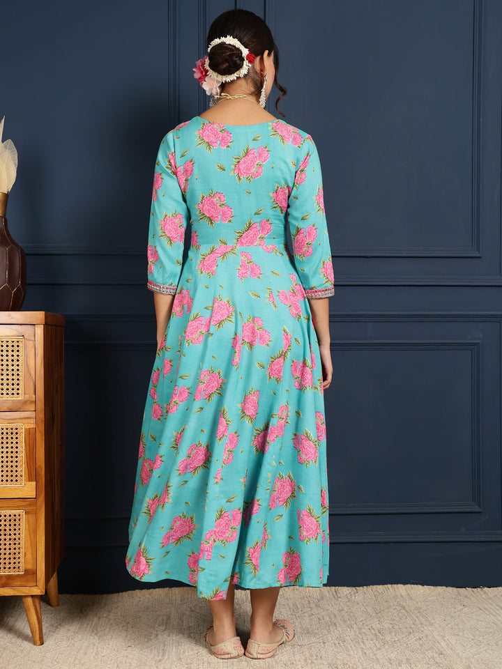 Rayon Calf Length Printed Flared 3/4 Sleeves V-Neck Kurta