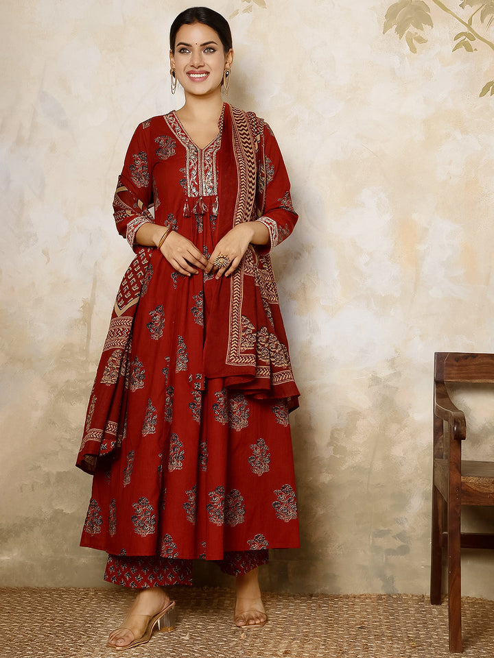 Cotton Calf Length Printed Flared 3/4 Sleeves V Neck Kurta, Bottom With Dupatta