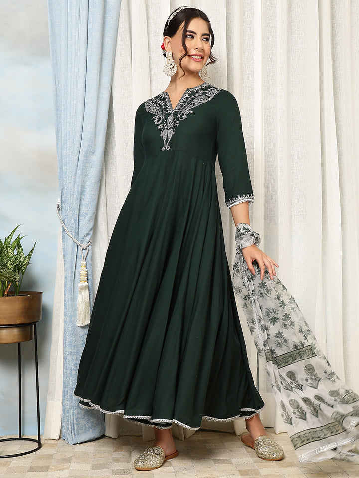 Rayon Calf Length Solid Flared 3/4 Sleeves V-Neck Kurta, Bottom With Dupatta