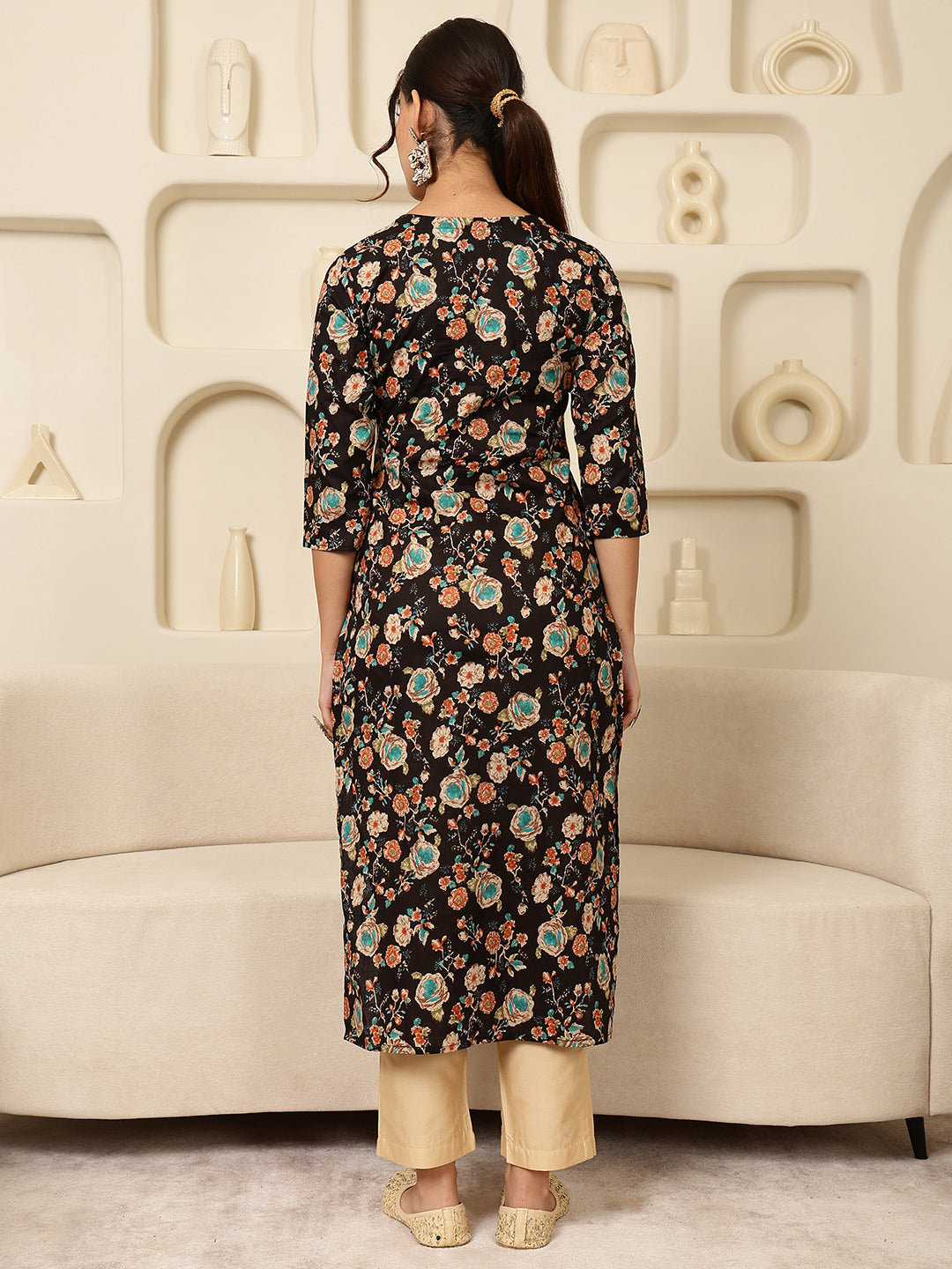 Cotton Calf Length Printed Straight 3/4 Sleeves V-Neck Kurta