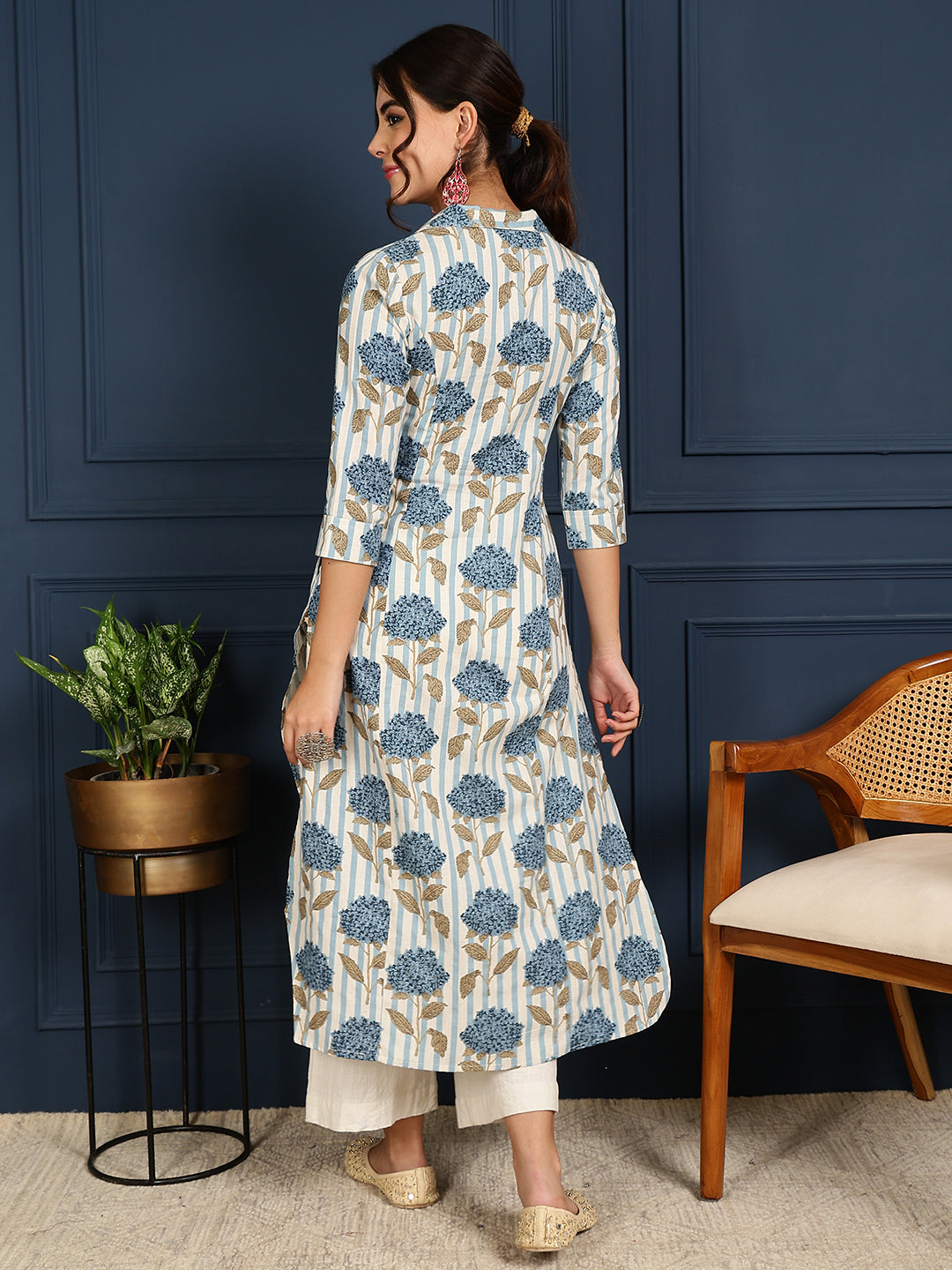 Flex Calf Length Printed Straight 3/4 Sleeves Shirt Coller Kurta