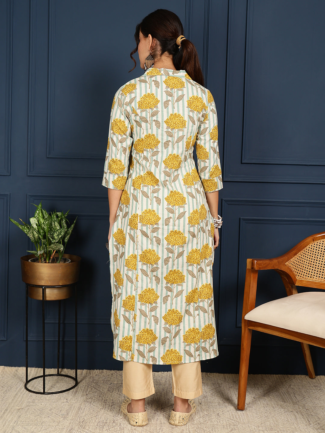 Flex Calf Length Printed Straight 3/4 Sleeves Shirt Coller Kurta