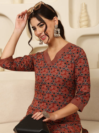 Rayon Calf Length Printed Straight 3/4 Sleeves V-Neck Kurta