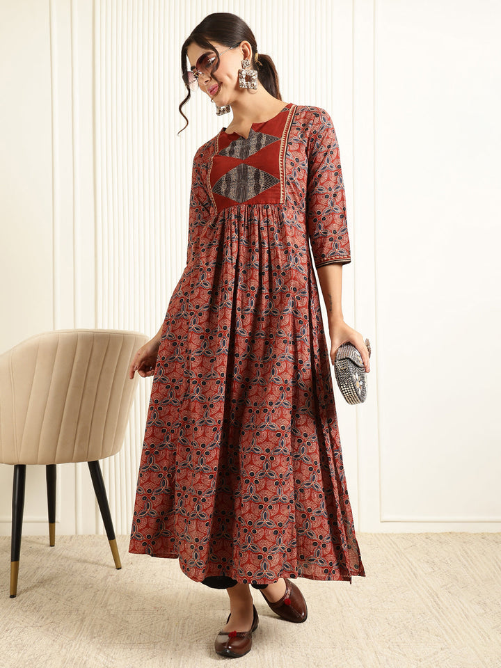 Rayon Calf Length Printed Flared 3/4 Sleeves Round Neck Kurta
