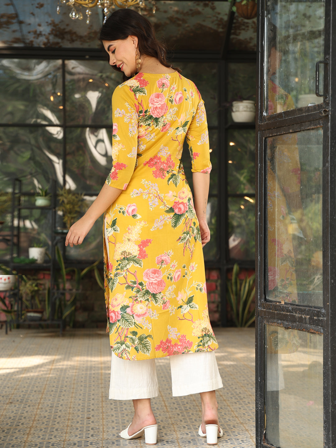 Cotton Calf Length Printed Straight 3/4 Sleeves Round Neck Kurta