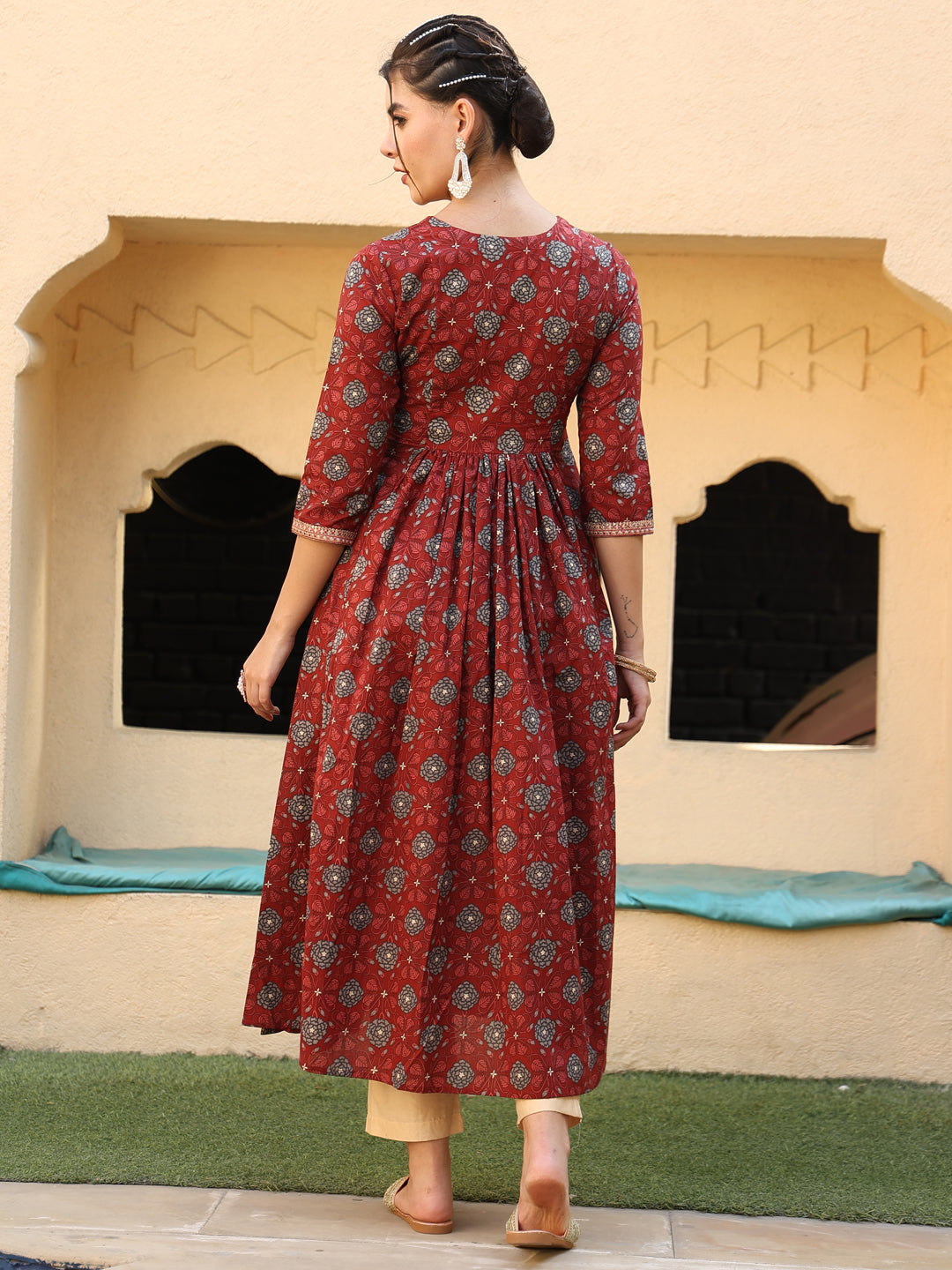 Cotton Calf Length Printed Flared 3/4 Sleeves V-Neck Kurta