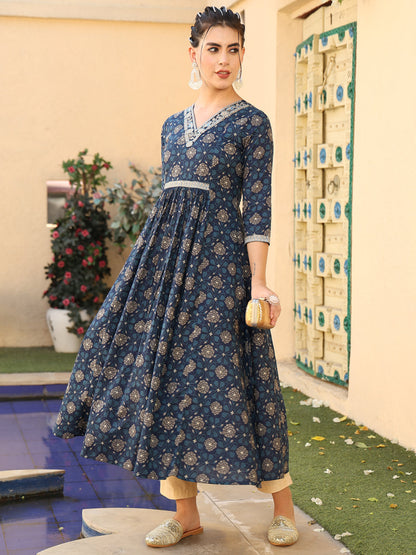 Cotton Calf Length Printed Flared 3/4 Sleeves V-Neck Kurta
