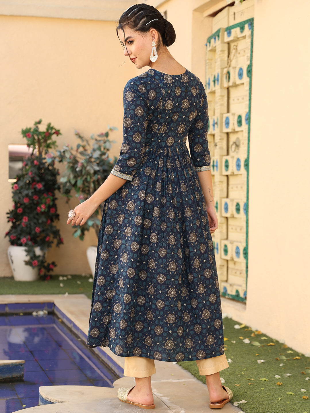 Cotton Calf Length Printed Flared 3/4 Sleeves V-Neck Kurta