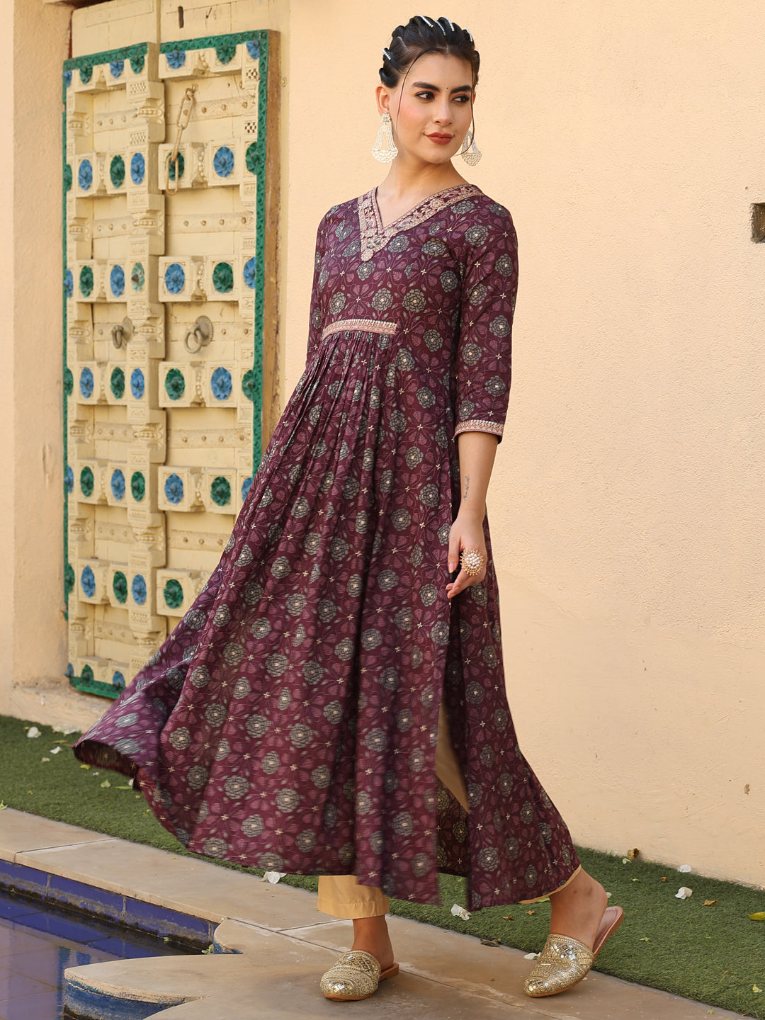 Cotton Calf Length Printed Flared 3/4 Sleeves V-Neck Kurta