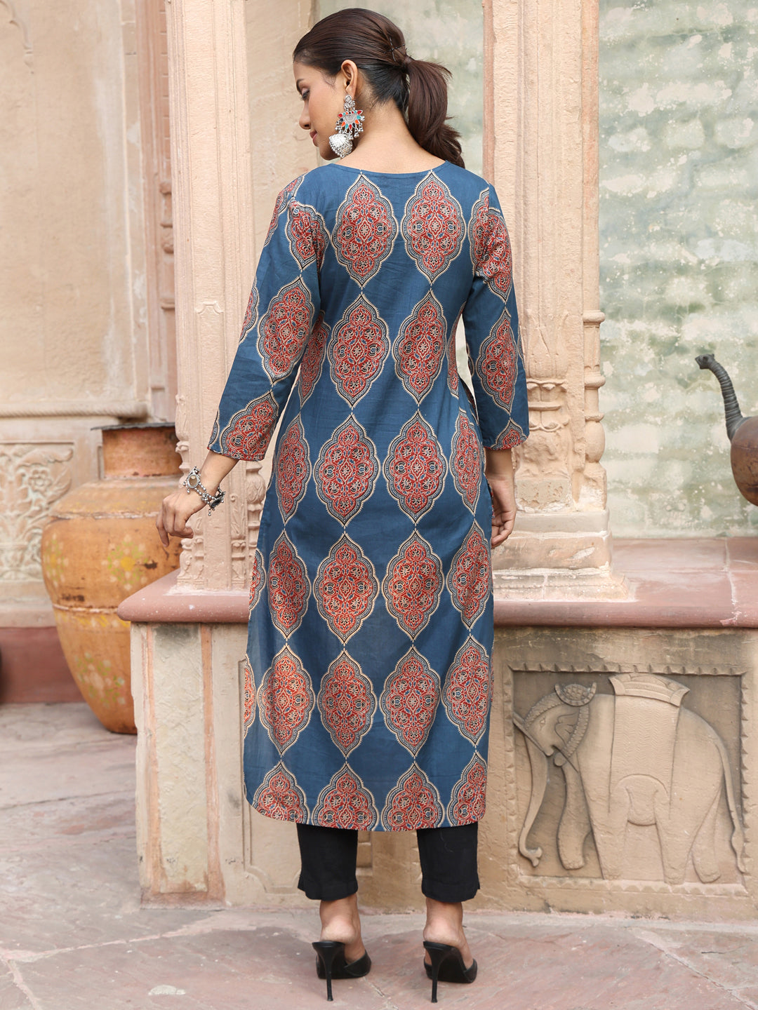 Cotton Calf Length Printed Straight 3/4 Sleeves Round Neck Kurta