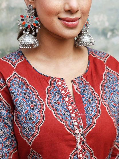 Cotton Calf Length Printed Straight 3/4 Sleeves Round Neck Kurta