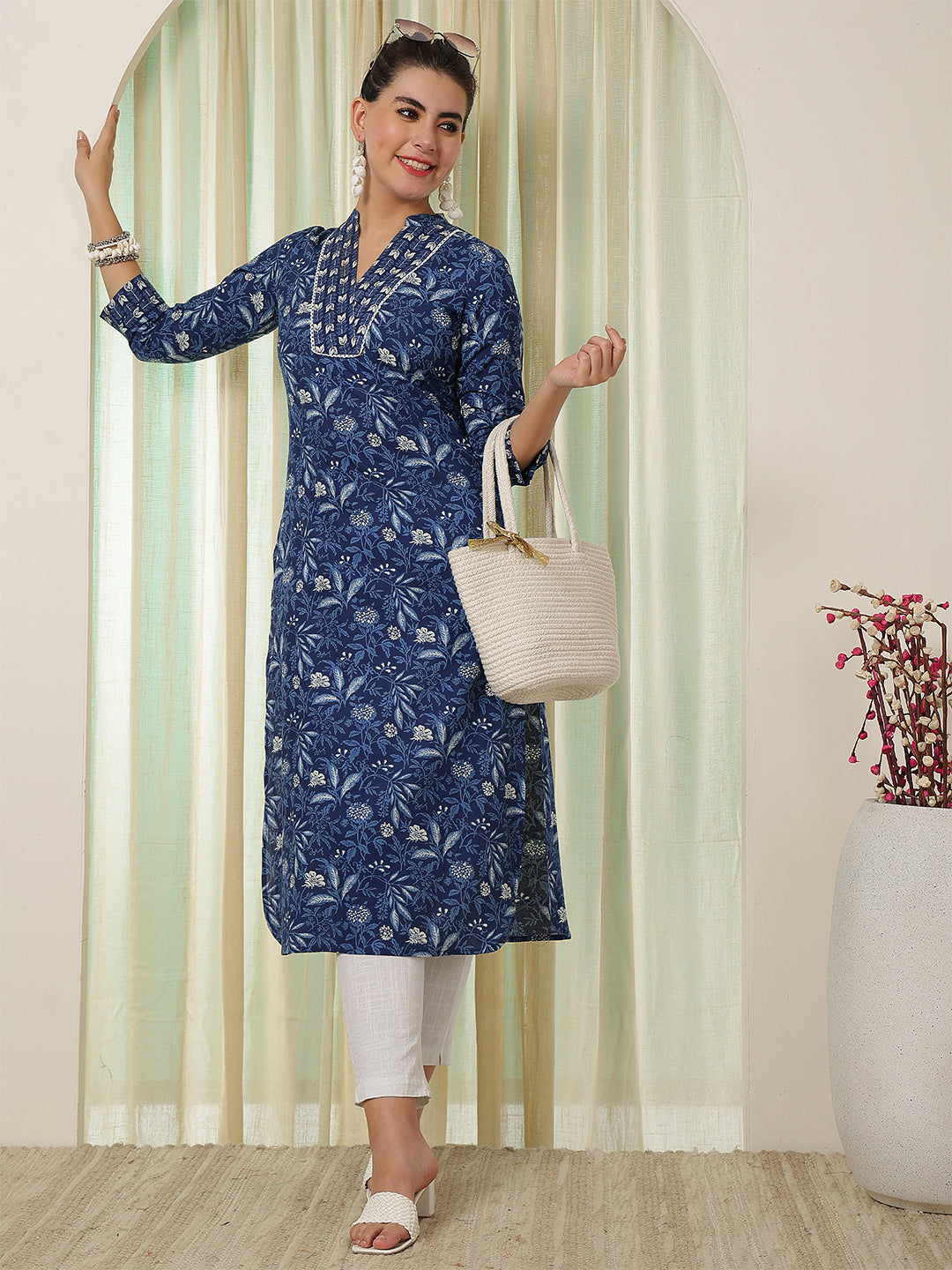 Cotton Calf Length Printed Straight 3/4 Sleeves V-Neck Kurta