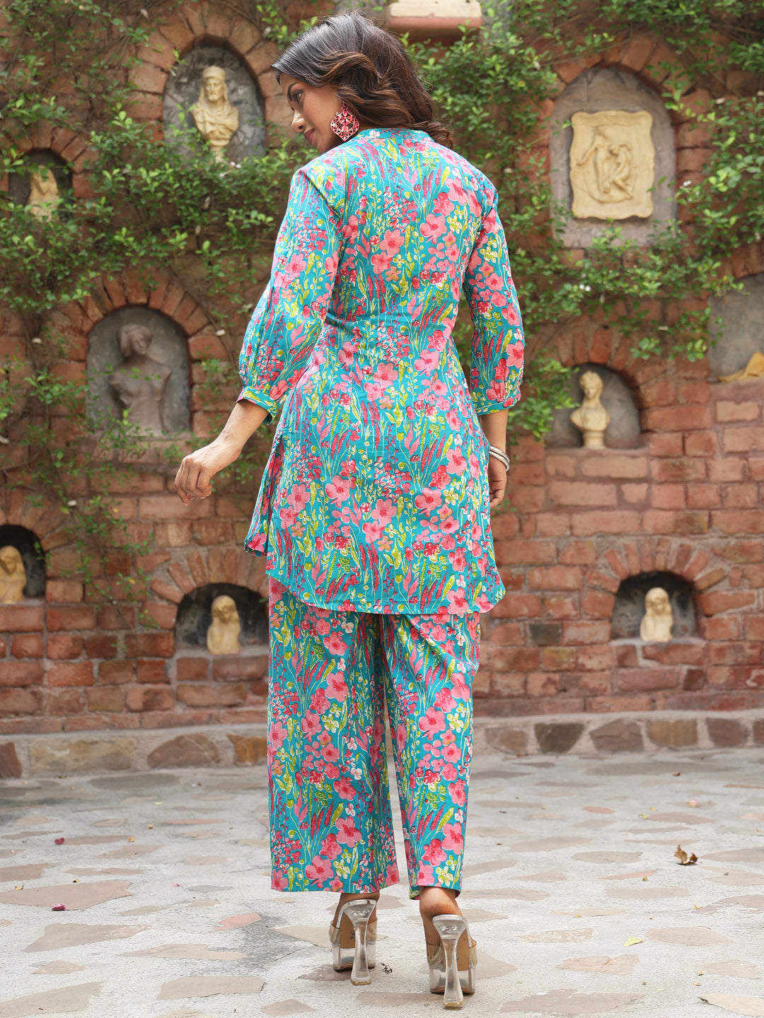 Cotton Hip Length Printed Straight 3/4 Sleeves Mandarin Kurta Bottom Set