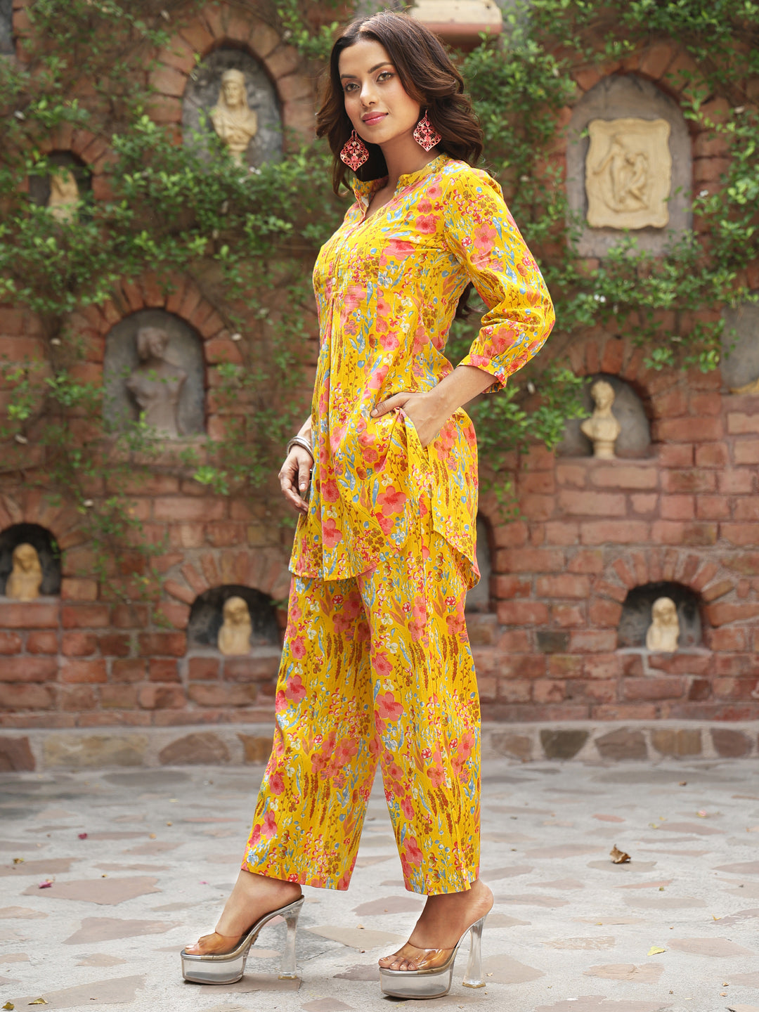 Cotton Hip Length Printed Straight 3/4 Sleeves Mandarin Kurta Bottom Set