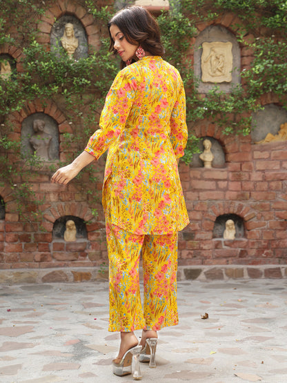 Cotton Hip Length Printed Straight 3/4 Sleeves Mandarin Kurta Bottom Set