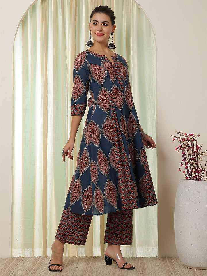 Cotton Calf Length Printed Flared 3/4 Sleeves Round Neck Kurta Bottom Set