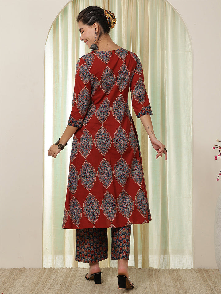 Cotton Calf Length Printed Flared 3/4 Sleeves Round Neck Kurta Bottom Set