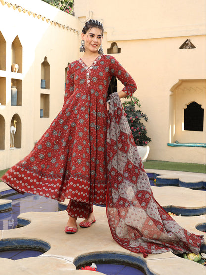 Cotton Calf Length Printed Flared 3/4 Sleeves V-Neck Kurta Suit Set