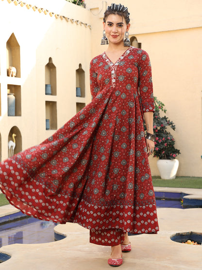 Cotton Calf Length Printed Flared 3/4 Sleeves V-Neck Kurta Suit Set