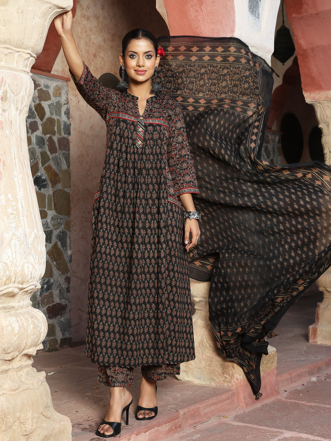 Cotton Calf Length Printed Flared 3/4 Sleeves Mandarin Kurta Suit Set