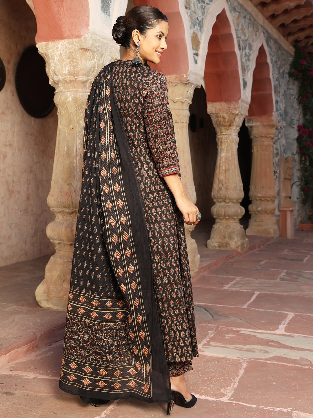 Cotton Calf Length Printed Flared 3/4 Sleeves Mandarin Kurta Suit Set