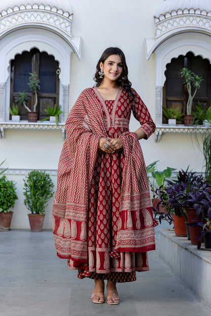 Cotton Calf Length Printed Flared 3/4 Sleeves V-Neck Kurta Suit Set